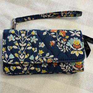 Vera Bradley Grab & Go wristlet wallet, Chandelier Floral